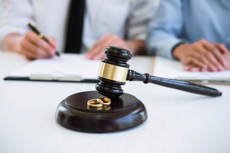 How Does One Prepare For A Divorce Court Hearing