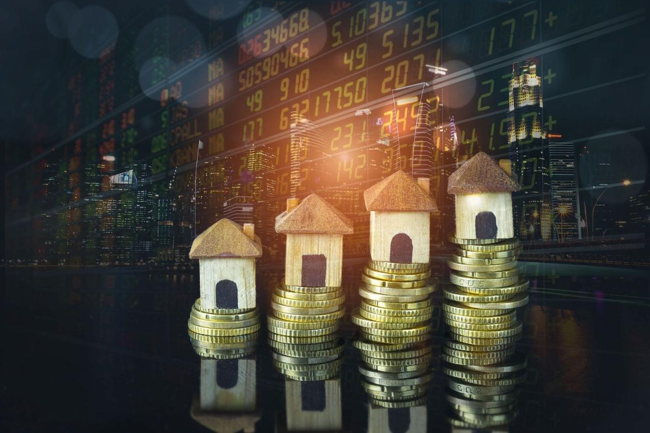 Real Estate Vs Stocks For Long-Term Investment